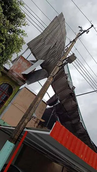 Lámina desprendida por la tromba registrada en Tapachula, Chiapas