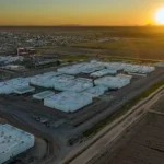 Vista aérea de un centro de detención migratoria en Estados Unidos