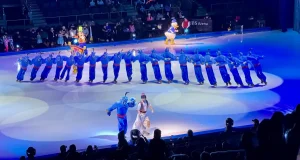 Presentacion de Disney on Ice sobre una pista de hielo