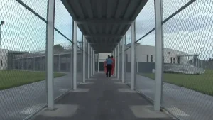 Imagen de Noticias Telemundo sobre centros de detencion de ICE