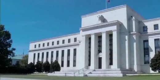 Edificio de la Reserva Federal de Estados Unidos en nota de Telemundo