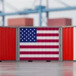 Contenedores con banderas de Mexico, Estados Unidos y Canada como referencia al T-MEC