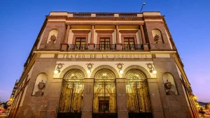 Fachada del Teatro de la Republica en Queretaro