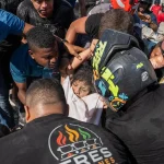 Rescate entre escombros tras el terremoto en Colombia
