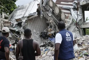 Edificio dañado por terremoto en Colombia
