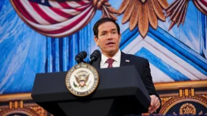Marco Rubio durante actividades previas a su gira por Colombia, Ecuador y Perú