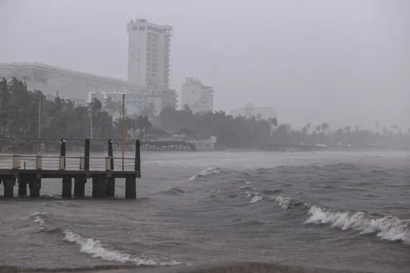 Oleaje asociado a la tormenta tropical Marie en el Pacífico mexicano