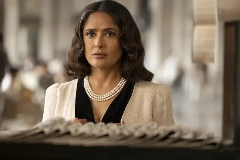 Salma Hayek interpreta a Nina en Without Blood
