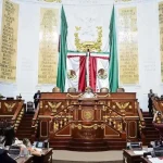 Diputados durante una sesión del Congreso capitalino