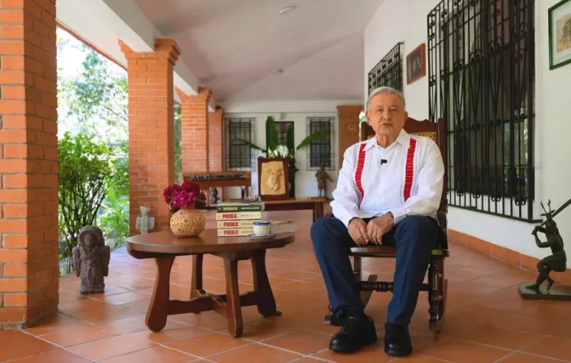 Andrés Manuel López Obrador presenta Pueblo