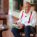 Andrés Manuel López Obrador presenta su libro Pueblo