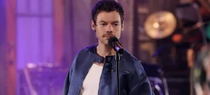 Harry Styles durante una aparición televisiva en 2026