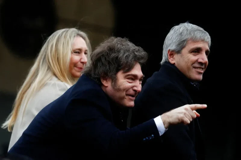 Javier Milei y funcionarios argentinos en Buenos Aires