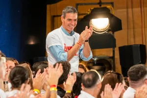 Pedro Sánchez durante un acto político en España