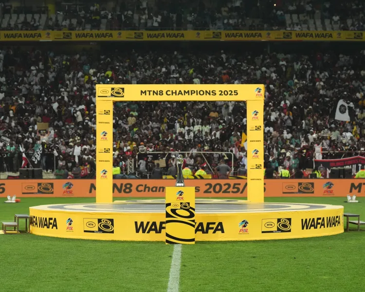 Promoción de la final MTN8 entre Orlando Pirates y Mamelodi Sundowns