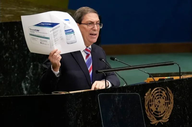 Canciller cubano Bruno Rodríguez durante la votación en la ONU
